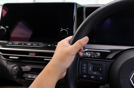 車を運転する女性の手 ドライバー送迎通勤 車を運転する女性の手 ドライバー送迎通勤 車,運転,ドライバーの写真素材