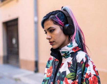 カラフルな女子の写真