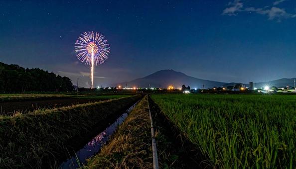 田舎の花火 田舎の花火の写真