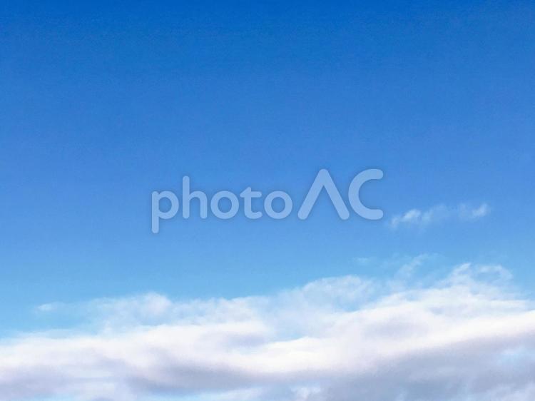 流れる雲32 雲,空,青の写真素材