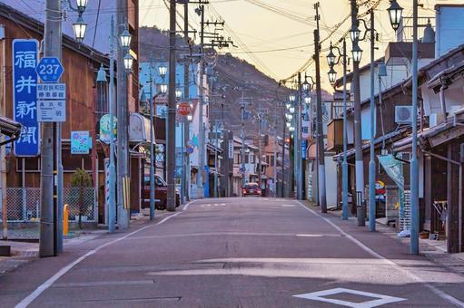 昭和の面影残る福井県高浜町の商店街風景 昭和の面影残る福井県高浜町の商店街風景 福井県,高浜町,商店街の写真素材
