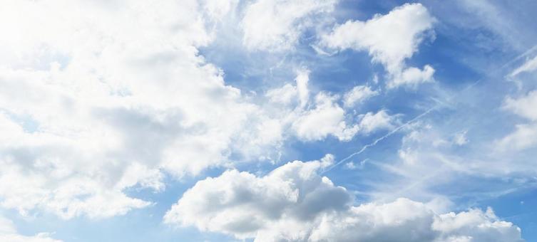 青い空と白い雲 青い空と白い雲の写真