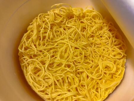 全粒粉の麺 カップ麺,カップラーメン,麺の写真素材