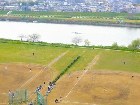 河川敷のグラウンド 河川敷のグラウンド 河川敷,グラウンド,野球の写真素材