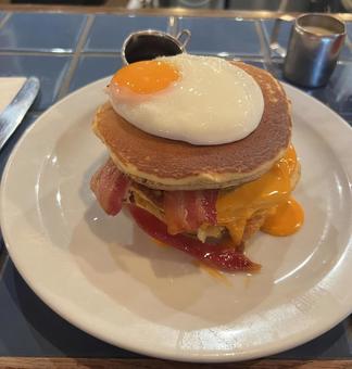 パンケーキ パンケーキ,目玉焼き,おやつの写真素材