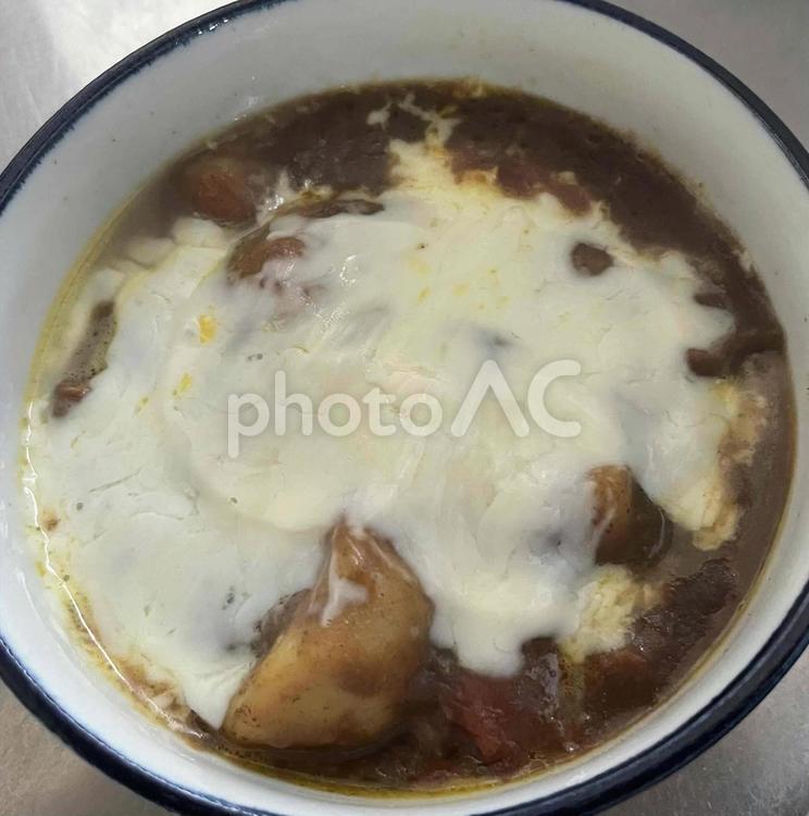 母のカレーにチーズを カレー,チーズ,とろけるの写真素材