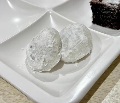 バイキングでとった白玉だんご 白玉団子,餅,デザートの写真素材