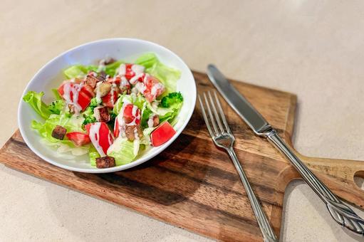 カフェ風なシーザーサラダ カフェ風なシーザーサラダ サラダ,おうちカフェ,クッキングの写真素材