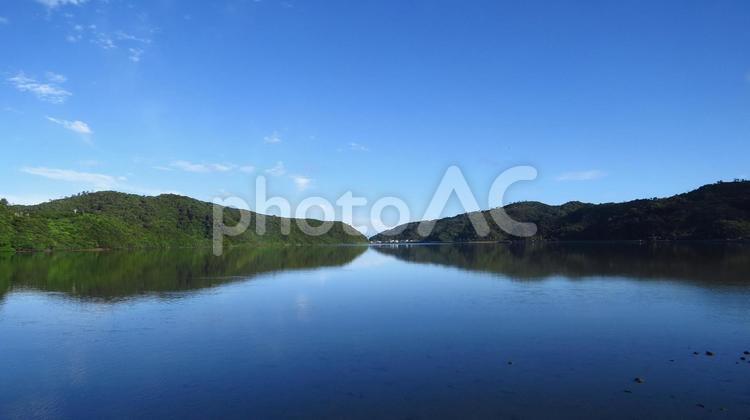 塩屋湾の朝　沖縄県大宜味村　やんばる 湾,大宜味村,朝の写真素材