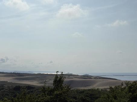 曇り空と風景 曇り空と風景の写真