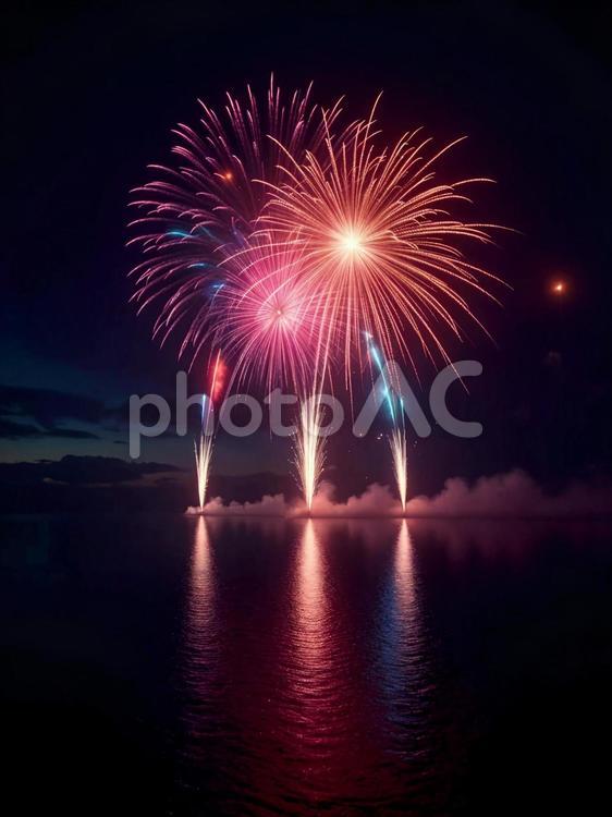 海の上での打ち上げ花火 花火,打ち上げ,打ち上げ花火の写真素材