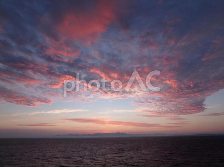 海の夕焼け 日暮れ,夜,たそがれの写真素材