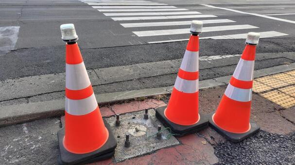 工事現場のコーン コーン,反射材,工事現場の写真素材