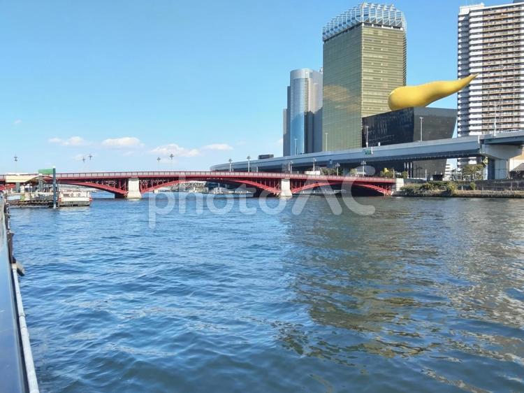東京：隅田川の橋 赤い色の吾妻橋 橋,吾妻橋,赤い色の写真素材