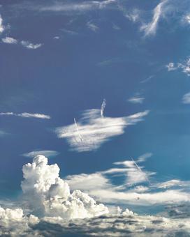 夏の風物詩な入道雲 夏の風物詩な入道雲の写真