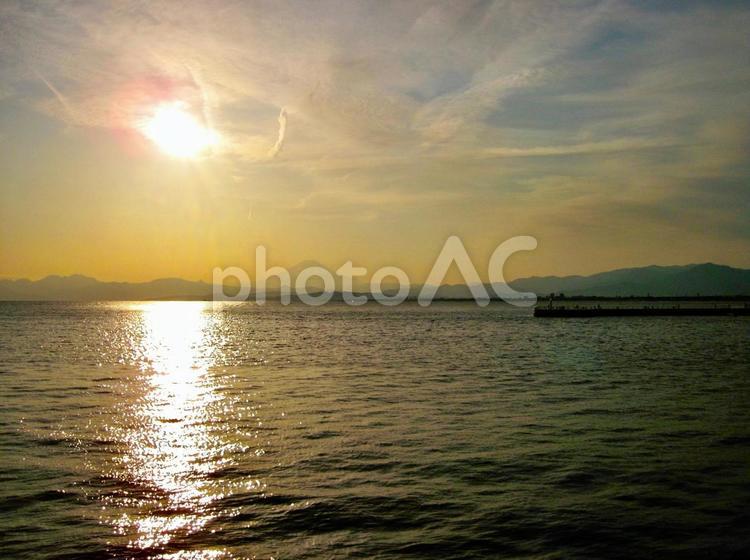 日没の相模湾 日没,夕景,富士山の写真素材