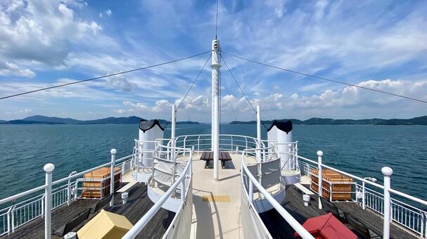 クルーズ線からの景色（瀬戸内海） クルーズ船,港,海の写真素材