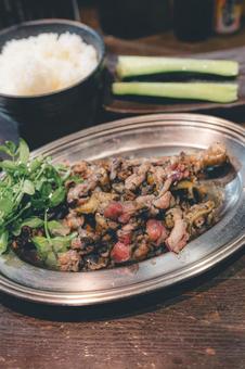 炭火焼き 炭火焼き,肉,鶏肉の写真素材