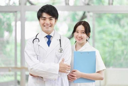 Doctors and nurses working in hospitals, wong lanang, fem, a dokter, JPG