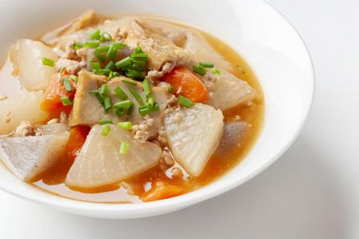 根菜と厚揚げの煮物 根菜と厚揚げの煮物,煮物,根菜の写真素材