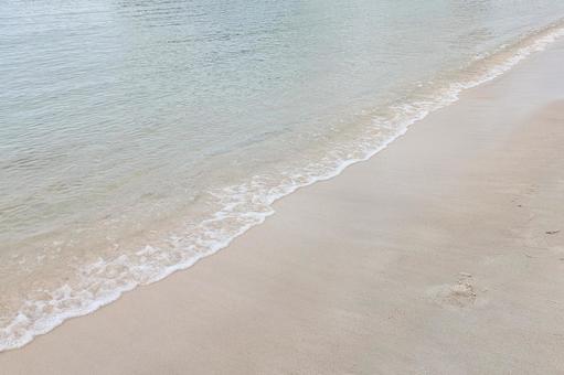 和歌山県白良浜の波打ち際_02 波,波打ち際,砂浜の写真素材