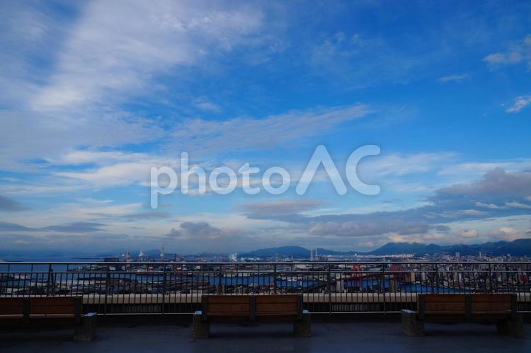 展望台の風景 工業地帯,若戸大橋,高塔山展望台の写真素材