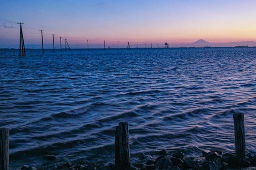 海中電柱 海中電柱の写真