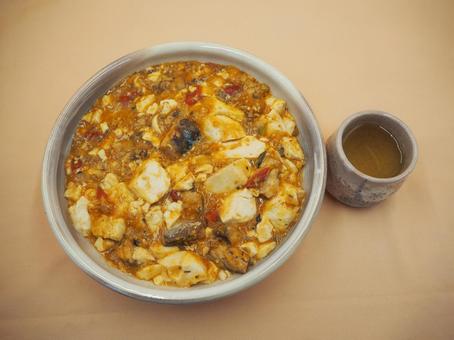 手作り・鯖の麻婆豆腐＆日本茶 鯖の麻婆豆腐,鯖,麻婆豆腐の写真素材