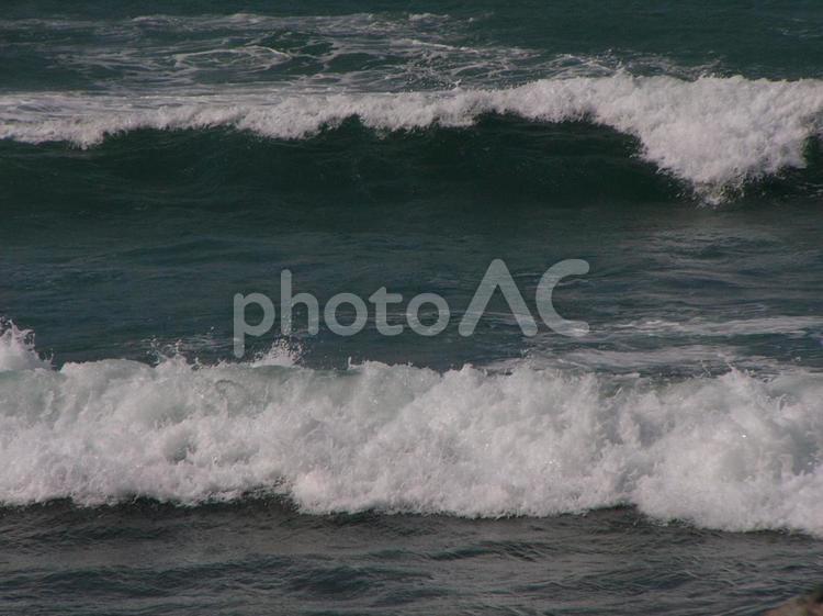 荒波 波,海,海面の写真素材