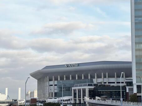 Kアリーナ横浜が見える横浜の海沿いの風景 kアリーナ,kーarena,神奈川の写真素材