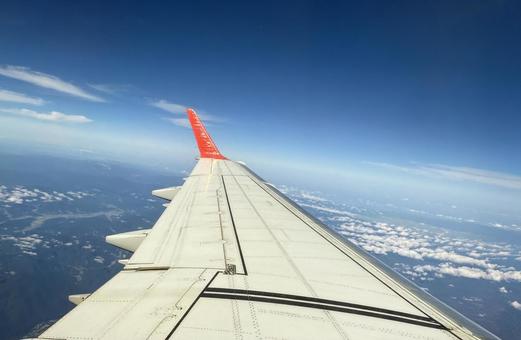 小牧から山形へ向かう機上 機上,飛行機,翼の写真素材
