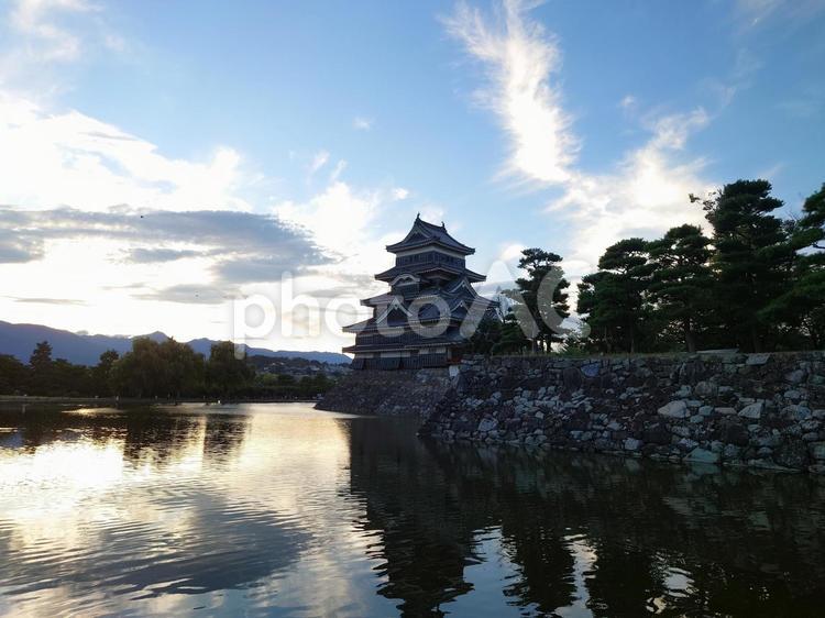 松本城　夕焼け 松本城,城,長野の写真素材