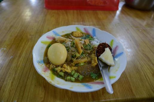 ミャンマーの麺料理 モヒンガー ミャンマーの麺料理 モヒンガーの写真