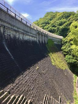 ダムの壁 ダム,放水口,ダム壁の写真素材