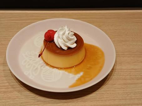 昔ながらのカスタードプリン 昔ながらのカスタードプリン プリン,カスタードプリン,デザートの写真素材