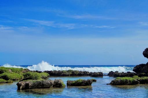 アメリカ・グアムのイナラジャンの海岸 アメリカ・グアムのイナラジャンの海岸 グアム,アメリカ,イナラジャンの写真素材