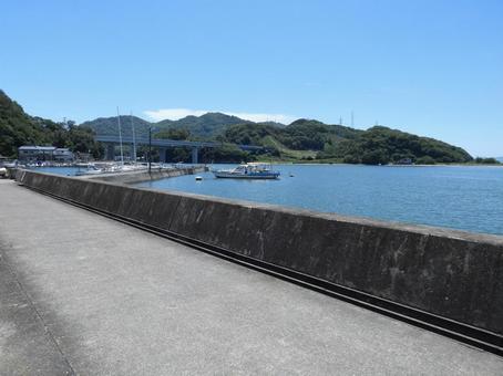 笠岡市　美の浜港 岡山県,美の浜港,十一番町緑道の写真素材