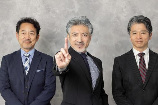 ハイクラスミドルエイジビジネスパーソン ハイクラスミドルエイジビジネスパーソン エグゼクティブ,ビジネスマン,人物の写真素材