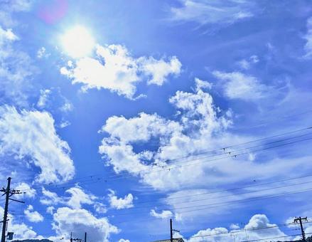 ハートの浮ぶ夏の空 ハートの浮ぶ夏の空の写真