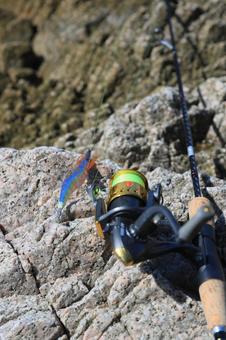 エギングタックルのイメージ（海岸岩場） フィッシング,釣り道具,道具の写真素材