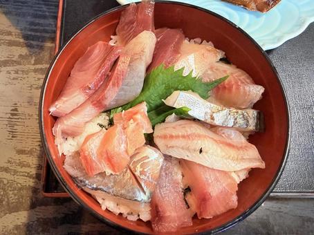 海鮮丼 刺し身,海鮮丼,刺身の写真素材