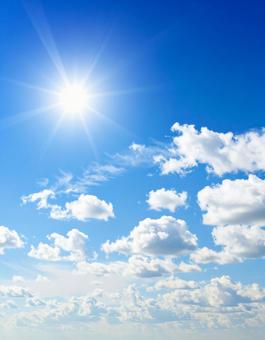 太陽と青い空 太陽と青い空の写真