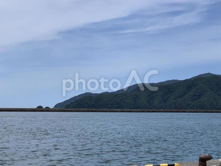 日本海と山 海,空,山の写真素材