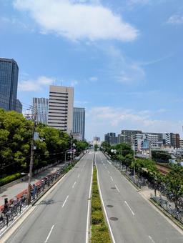 大阪城公園駅周辺の風景 大阪城公園駅周辺の風景 大阪観光,大阪城公園駅,青い空の写真素材