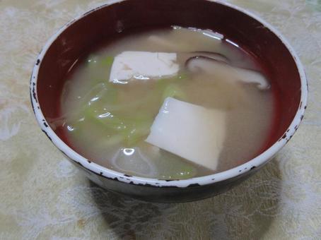 豆腐の味噌汁 豆腐の味噌汁の写真