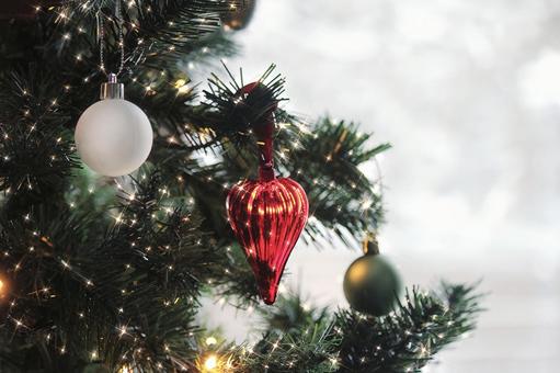クリスマスツリーとオーナメント クリスマスツリー,クリスマス,xmasの写真素材