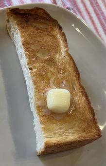 トースト トースト,バター,パンの写真素材