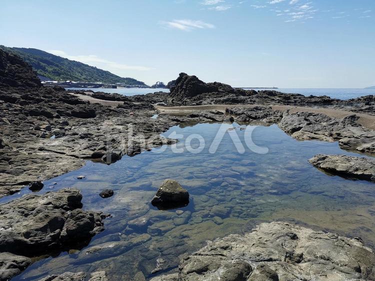 山形　日本海の海岸　 日本海,海岸,岩場の写真素材
