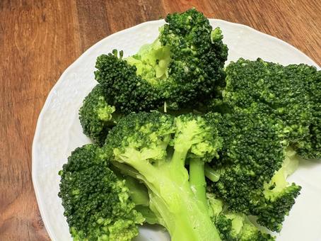 器に盛り付けたブロッコリー 02 ブロッコリー,アブラナ科,茹で野菜の写真素材