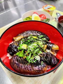 茄子の照り焼き丼A 茄子の照り焼き丼Aの写真